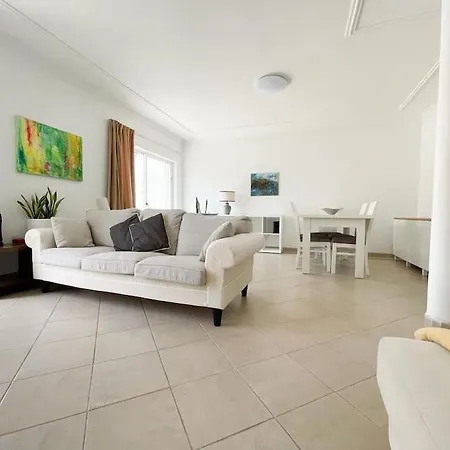 Gale Premium House - Pet Friendly בית נופש אלבופיירה